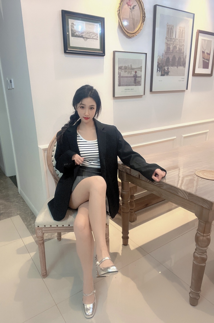 cici🔆-浙江省·湖州市·吴兴区-抖音-接寄拍，有耐心，出图快
身高168，体重106
会p图、会驾驭多种风格
