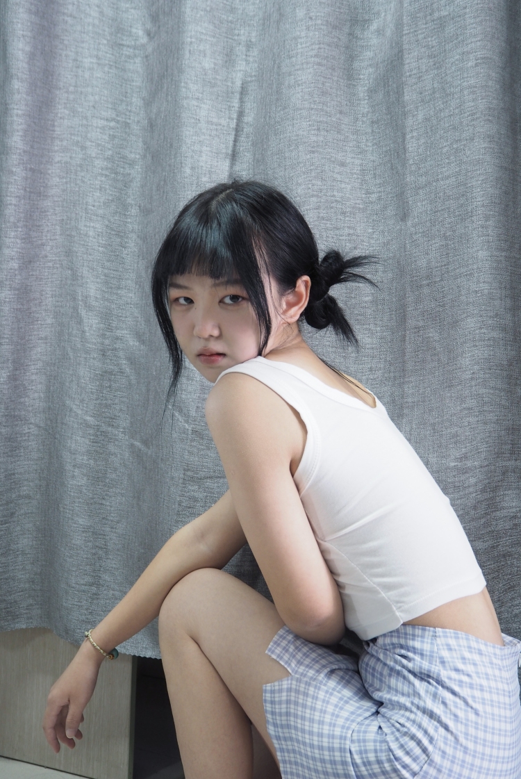 士多啤梨-贵州省·铜仁市·玉屏侗族自治县-快手-我是一名在读大学生,平时喜欢画不同风格的妆容,可爱风辣妹风都比较适合,擅长拍照和修图