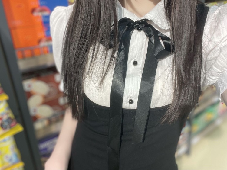 🌸ིྀ-江苏省·徐州市·睢宁县-抖音-会拍照 会p图 穿搭拍照都可以 喜欢穿搭和拍照 希望找到靠谱的商家合作 谢谢