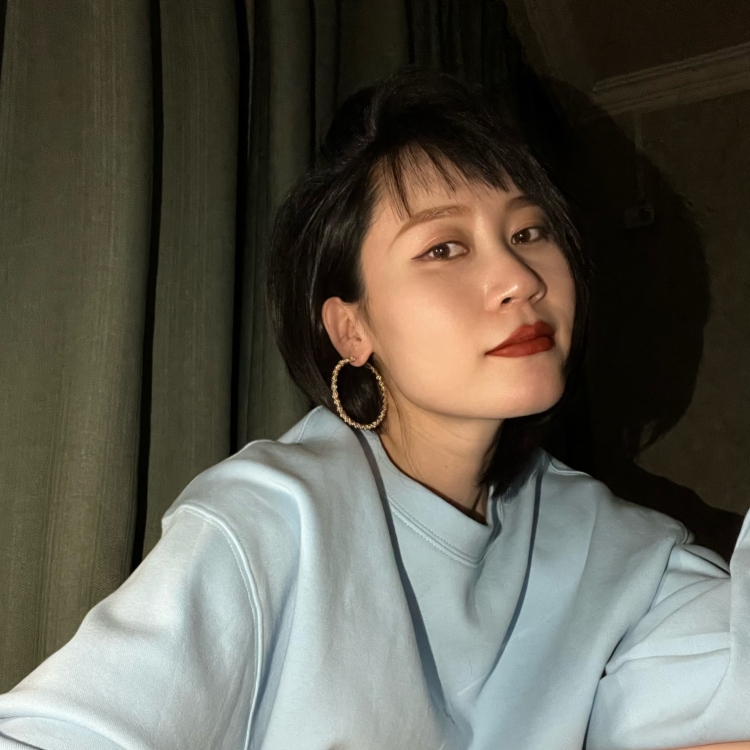媛子-山西省·大同市·平城区-抖音，微博-接买家秀，开箱测评。有五年实体服装店经验，时间充裕，做事认真，质量高，追求完美。