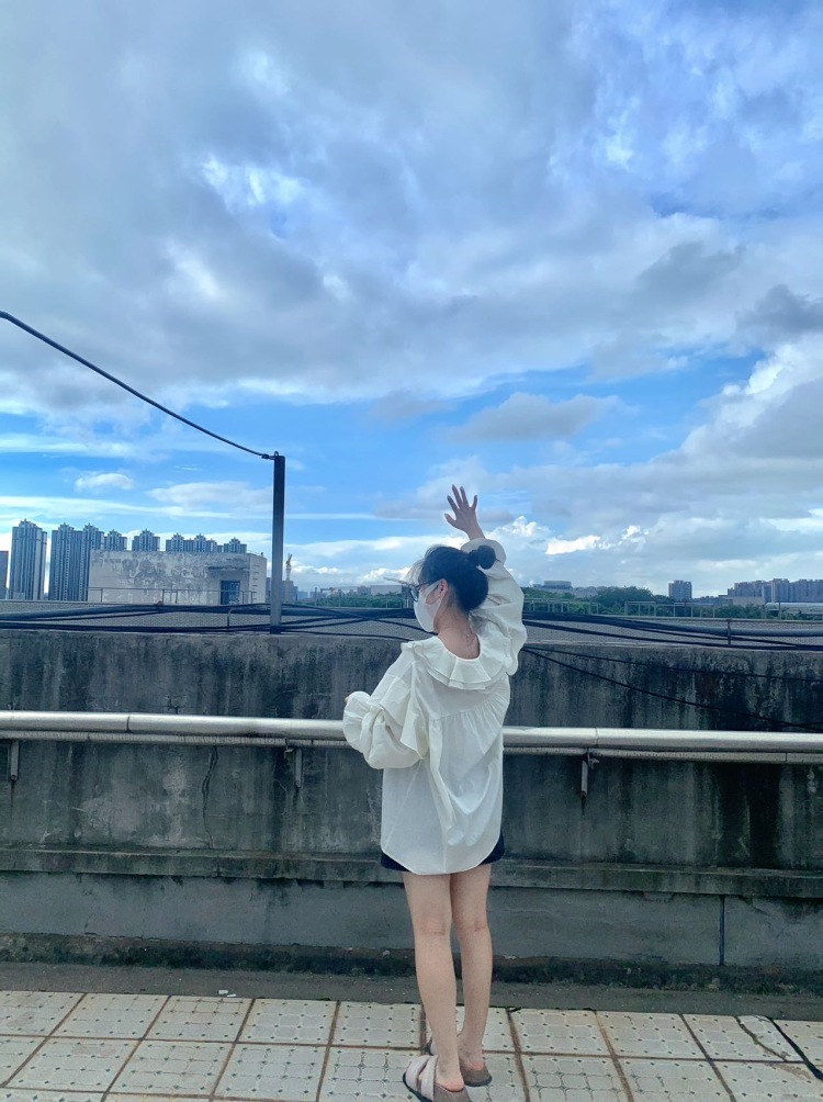iyy-湖北省·武汉市·江夏区-抖音-接寄拍 （160 48）全品类 平台 会修图 会穿搭 会化妆 诚信可靠
年龄：21