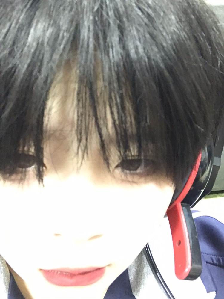 离-四川省·成都市·新都区-快手-希望能尽快接单接单接单!!!平时喜欢拍照,在校学生,费用可以商议