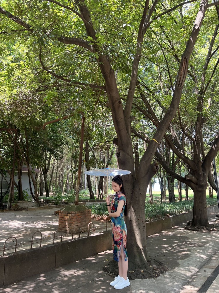 ーMiao·ing-云南省·红河哈尼族彝族自治州·建水县-快手-年龄:20
身高:162
体重:92
特长:舞蹈生
喜欢拍照,姐妹众多,能歌善舞
种草带货,平面模特,网拍寄拍(不垫付),APP/游戏/小程序推广,接单不限,能力范围内🉑️