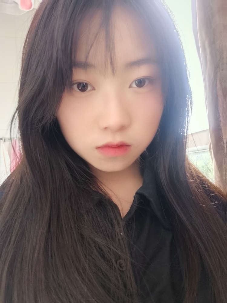 Pu.-云南省·昆明市·五华区-抖音快手-我喜欢拍照,小个子微胖,身高153cm体重48kg。21岁大学生在读。买家秀寄拍。