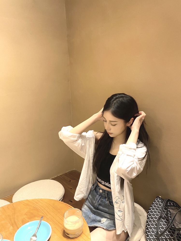 乘乘-广东省·揭阳市·榕城区--接各个平台寄拍、买家秀等,服装、饰品、美瞳,出单快,质量高。