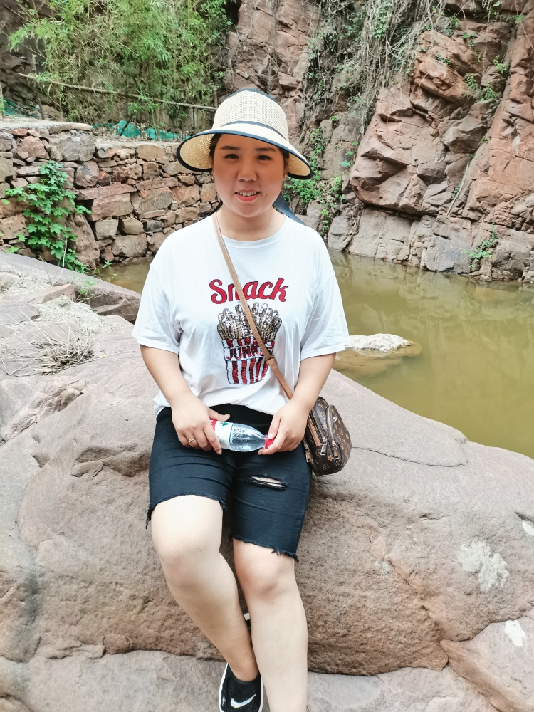 金金💕-河南省·新乡市·原阳县-抖音,快手,某红薯-接大码女装寄拍,身高165cm,体重165斤,出图快,做事认真,会p图,可推广,可长期合作,非诚勿扰