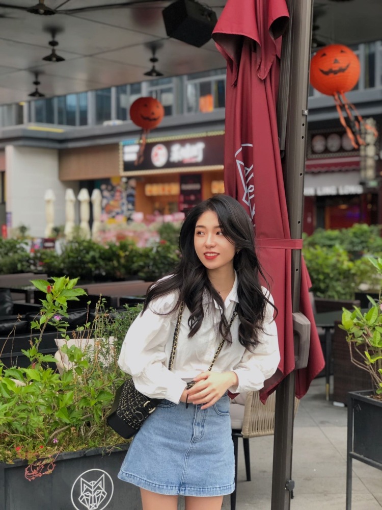 阿琼琼-福建省·厦门市·湖里区--适合韩系少女风 连衣裙 短上衣
身高160 体重42公斤