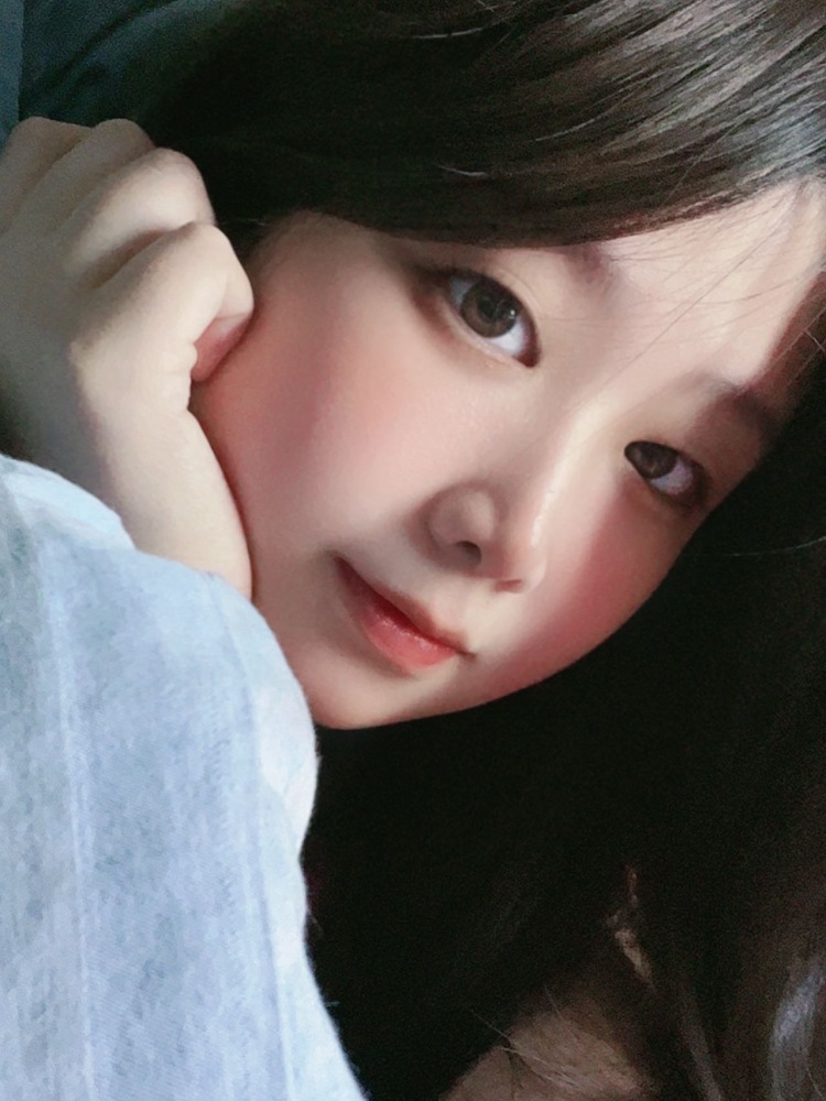 溏鑫荷包蛋-辽宁省·盘锦市·盘山县-抖音，快手，某红薯，淘宝-身高172，想要接寄拍送拍等订单，正在学习滑板，对服装美妆等方面也很感兴趣，在学校学习过p图，出图质量可以有一定保证，希望各大商家私信我