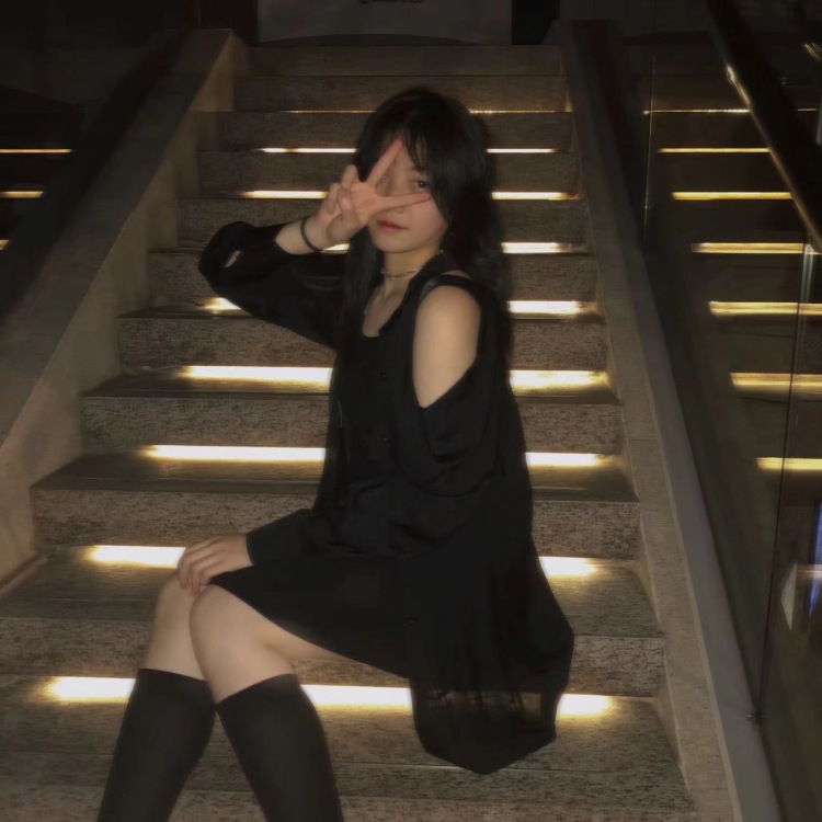 @reallee^🔩-福建省·泉州市·晋江市-抖音，某红薯，b站-Hi，各位boss们，我来接单啦！甜美风，辣妹风都可哦！我身高163，体重106，在努力减肥中，欢迎微胖店铺找我哦～本人梨形身材！喜欢跳舞，Kpop人！！！会拍照，会剪辑！快来找我吧～