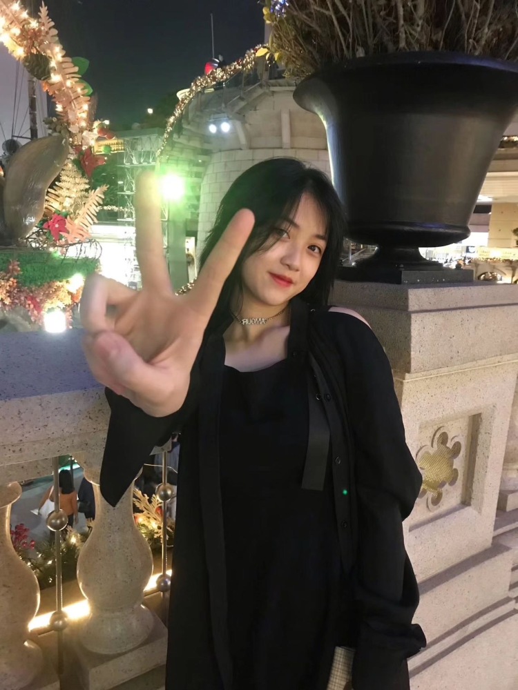 @reallee^🔩-福建省·泉州市·晋江市-抖音，某红薯，b站-Hi，各位boss们，我来接单啦！甜美风，辣妹风都可哦！我身高163，体重106，在努力减肥中，欢迎微胖店铺找我哦～本人梨形身材！喜欢跳舞，Kpop人！！！会拍照，会剪辑！快来找我吧～