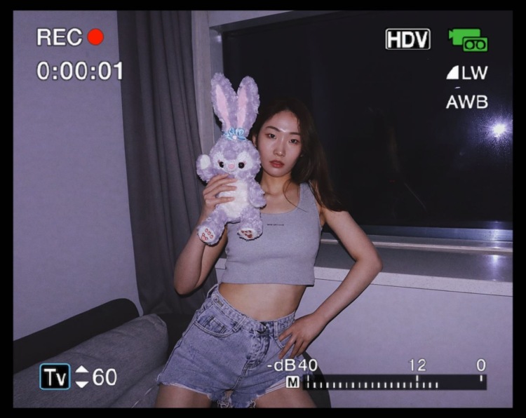 Sherry. Wang 👸🏼-山东省·济宁市·兖州区--本人喜欢拍照,有一台佳能相机,身材比例好,身高170cm,体重52kg。
有合适的合作可以联系我 vx:SherryWang32