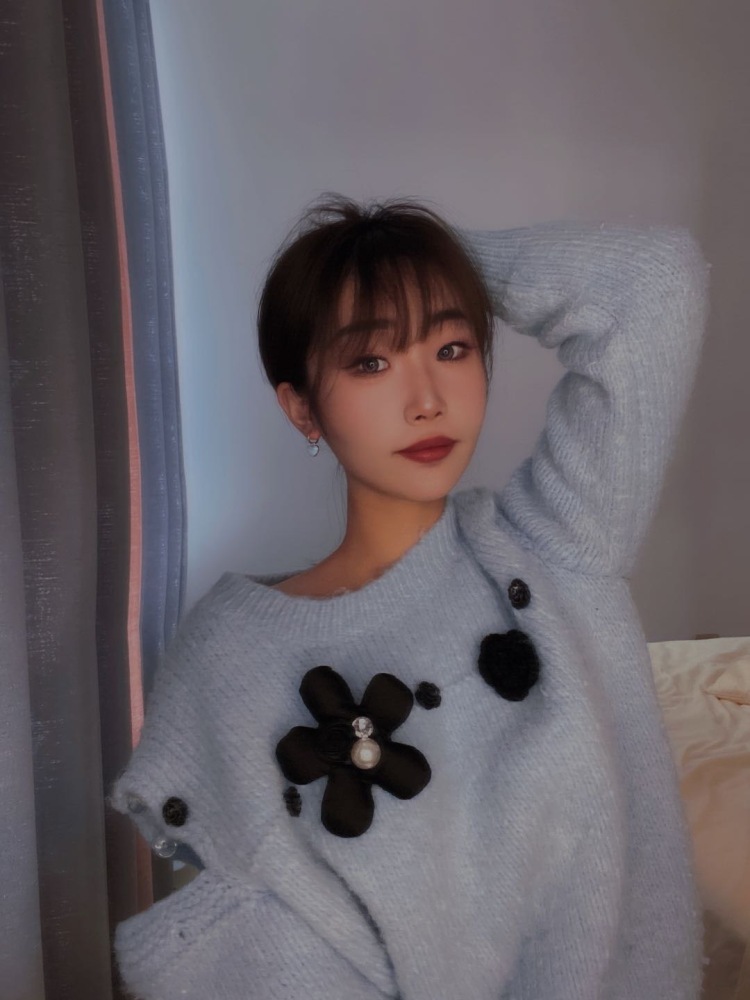 Sherry. Wang 👸🏼-山东省·济宁市·兖州区--本人喜欢拍照，有一台佳能相机，身材比例好，身高170cm，体重52kg。
有合适的合作可以联系我    vx:SherryWang32