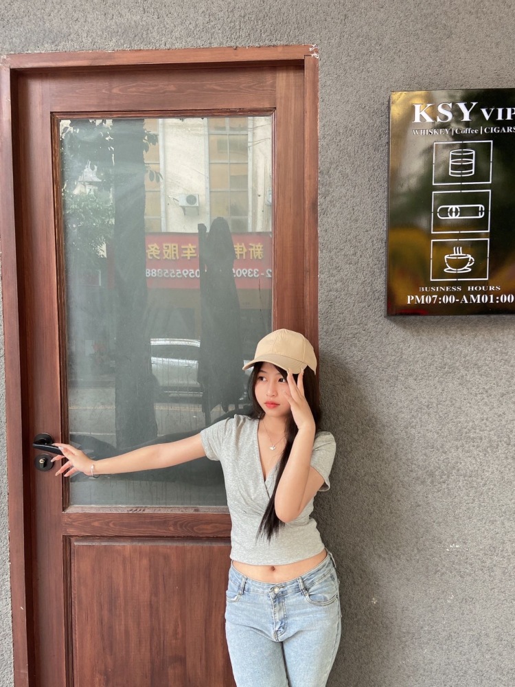 木木-广东省·惠州市·惠阳区--接寄拍 155-47kg
价格好商量(不接情趣)
什么风格都🉑️