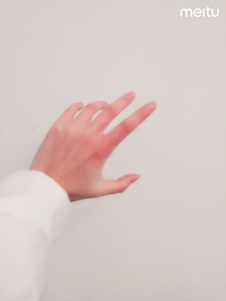 鱼没有脚-河南省·新乡市·长垣市-百家号 微博 抖音-接寄拍,擅长修图,短视频制作,本人穿衣风格多样,也期待下一个风格的自己,也可手模,拒绝无聊。
身高160体重92。
期待与您合作!