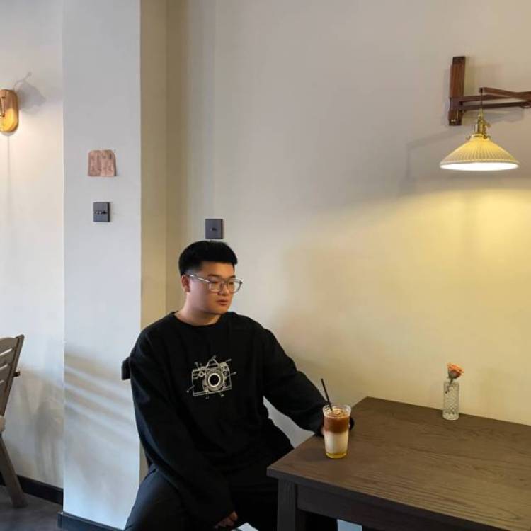 ᴅɪɴɢ-辽宁省·盘锦市·大洼区--想接些拍穿搭寄拍的单子，热爱穿搭，喜欢拍照，对寄拍认真。精修图 高效高