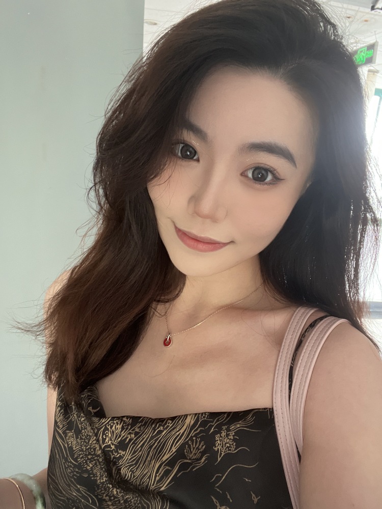 小欧-浙江省·杭州市·江干区--可以接买家秀,种草测评,平面拍摄,效率高不墨迹,风格多变 觉得风格合适的可以了解一下