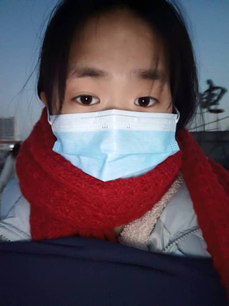 郑艳^O^-河南省·新乡市·红旗区--身高168体重50，接单可以是衣服鞋子饰品帽子还有零碎的东西⊙∀⊙！接寄拍