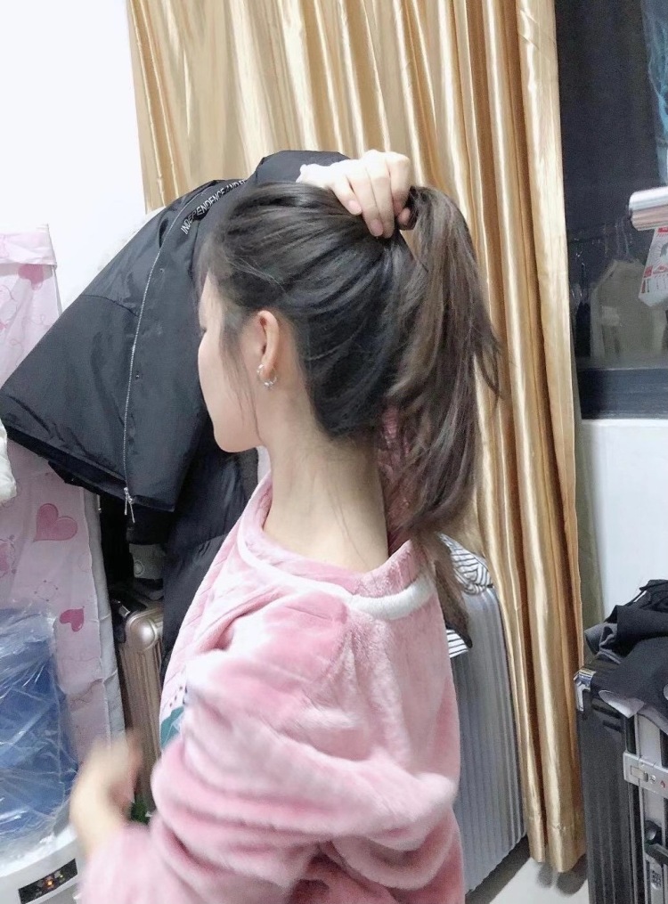 苏稚茗-河南省·许昌市·建安区-抖音、微博、某红薯-有舞蹈,播音,表演等基础
接寄拍,买家秀,平面模特兼职
喜欢拍照p图,会化妆~