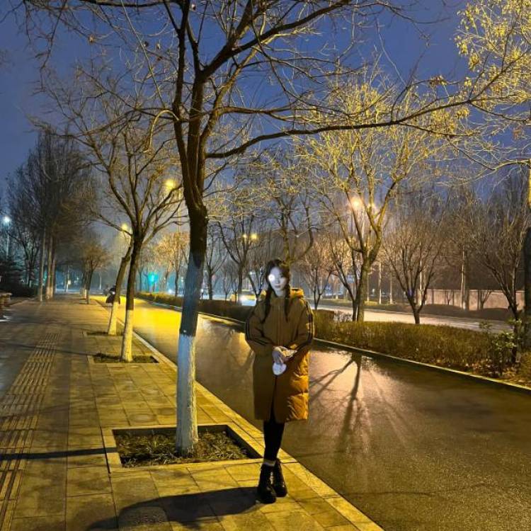 劝你不要太嚣张女士-山东省·淄博市·桓台县--我是山东的,身高170体重100斤最近在减肥,长得还不错,身材也还行,不过有点梨形,但是看不出来,港风法式更适合,但是可塑性很高,拍摄技术还可以,有时间拍摄
