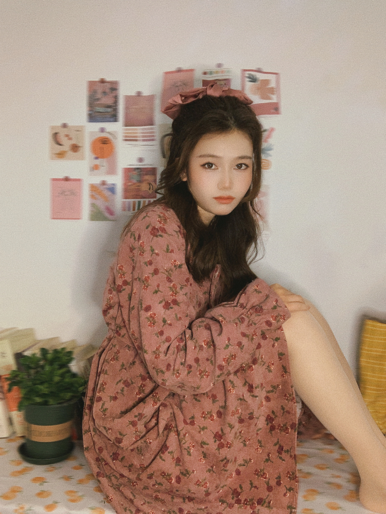 Yuki-浙江省·杭州市·余杭区-抖音 | 某红薯-有抖音美妆号和小红薯种草号
擅长和喜欢拍照P图、拍短视频、剪辑短视频
可以接种草测评、服装穿搭、服装/饰品寄拍等
个人比较适合甜美可爱、温柔日系、甜酷风格
有单子的欢迎咨询合作~期待