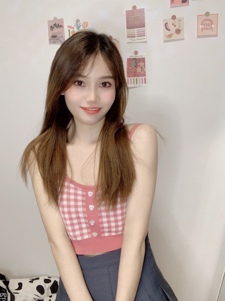 Yuki-浙江省·杭州市·余杭区-抖音 | 某红薯-有抖音美妆号和小红薯种草号
擅长和喜欢拍照P图、拍短视频、剪辑短视频
可以接种草测评、服装穿搭、服装/饰品寄拍等
个人比较适合甜美可爱、温柔日系、甜酷风格
有单子的欢迎咨询合作~期待