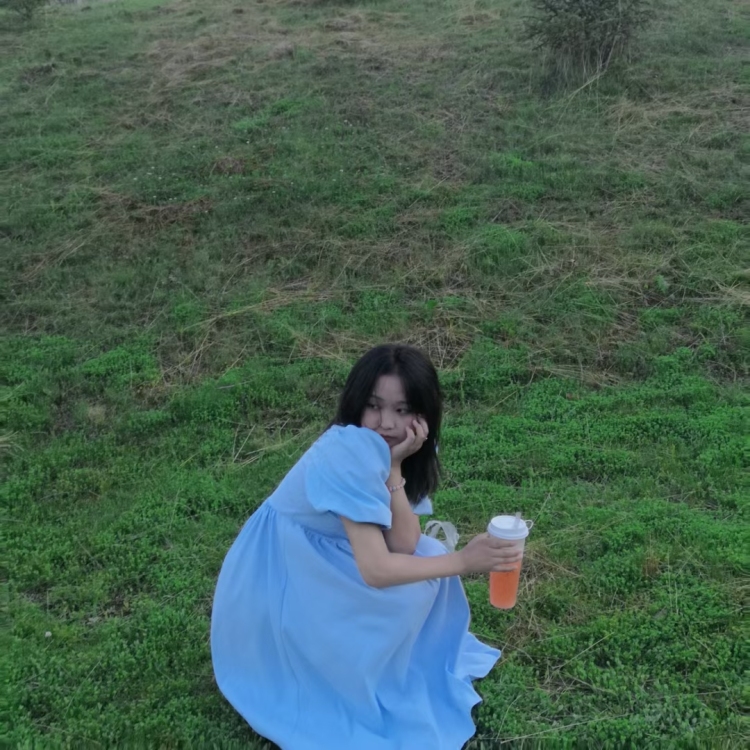 没头脑的鱼-贵州省·遵义市·道真仡佬族苗族自治县-抖音，微博，快手，某红薯-身高160
体重105
目前是学生，喜欢摄影，可接寄拍，送拍，买家秀