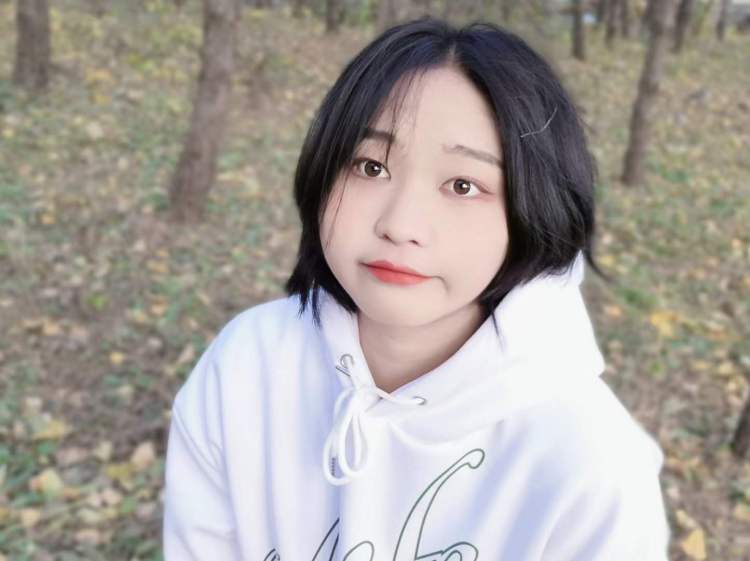 没头脑的鱼-贵州省·遵义市·道真仡佬族苗族自治县-抖音,微博,快手,某红薯-身高160
体重105
目前是学生,喜欢摄影,可接寄拍,送拍,买家秀