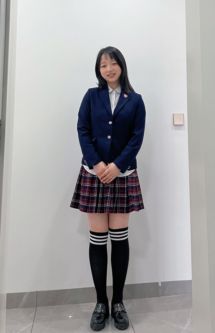 青川-四川省·宜宾市·江安县--穿搭和美妆都可以，也在做自媒体。有专门拍摄工具，会简单ps，也在学pr。
我会认真对待您给的每一次机会，非常感谢。