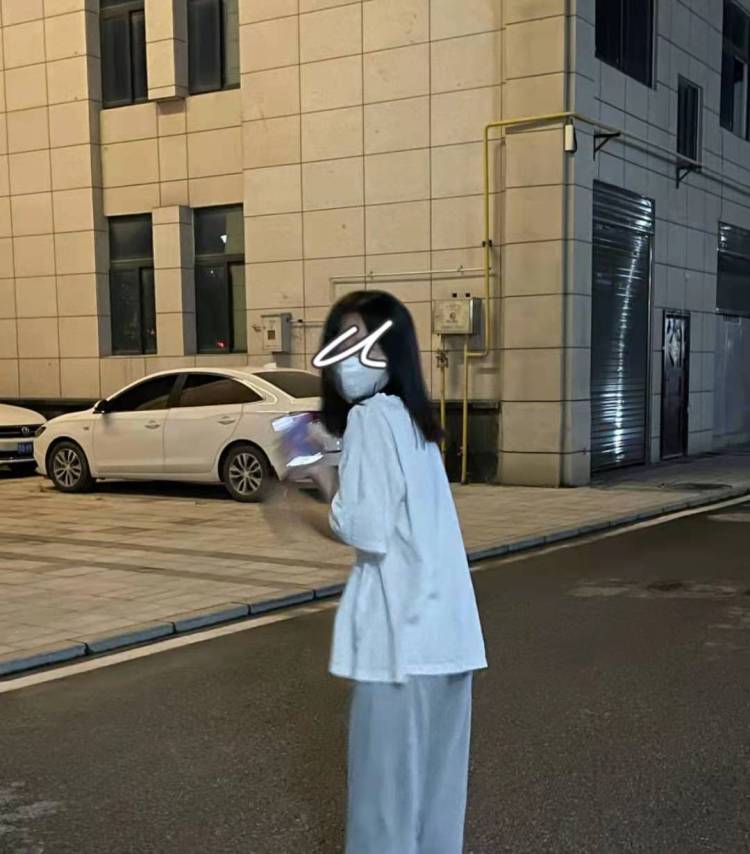 G.-河南省·郑州市·中原区-某红薯-我参加的是艺考,并且取得了不错的成绩,审美上也有一定的提高,并且现在正在学习舞蹈,也喜欢拍照,想做一位寄拍模特