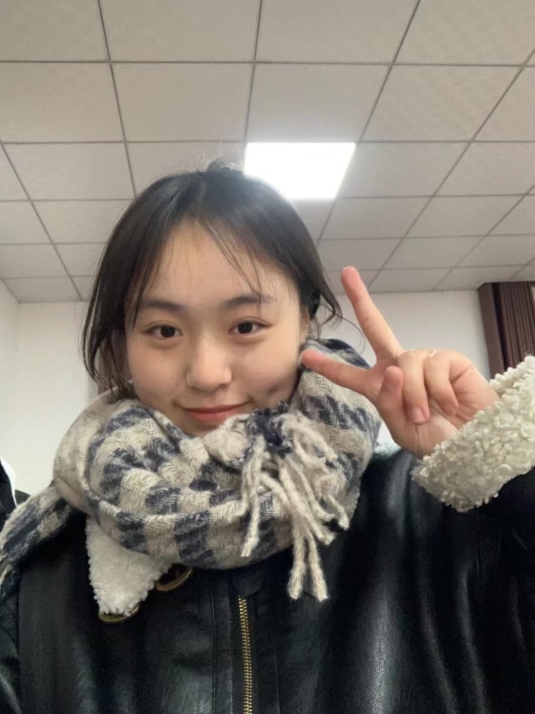suili-河南省·洛阳市·嵩县-抖音-特长是会跳舞,还是个学生平时也挺爱拍照,所以对寄拍很感兴趣也想赚点外快