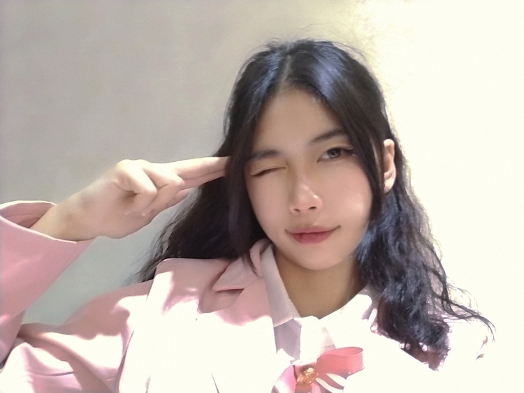 含露芷江.-云南省·昆明市·五华区--接寄拍 美妆/配饰/服装 都可以
接美瞳
接淘宝买家秀返图
会p图 出图快
身高163
体重45kg