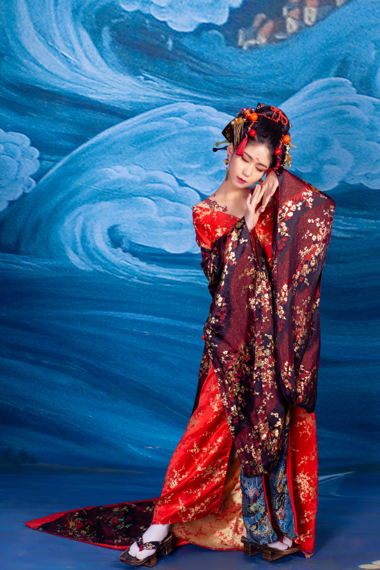 含露芷江.-云南省·昆明市·五华区--接寄拍 美妆/配饰/服装 都可以
接美瞳
接淘宝买家秀返图
会p图 出图快
身高163
体重45kg