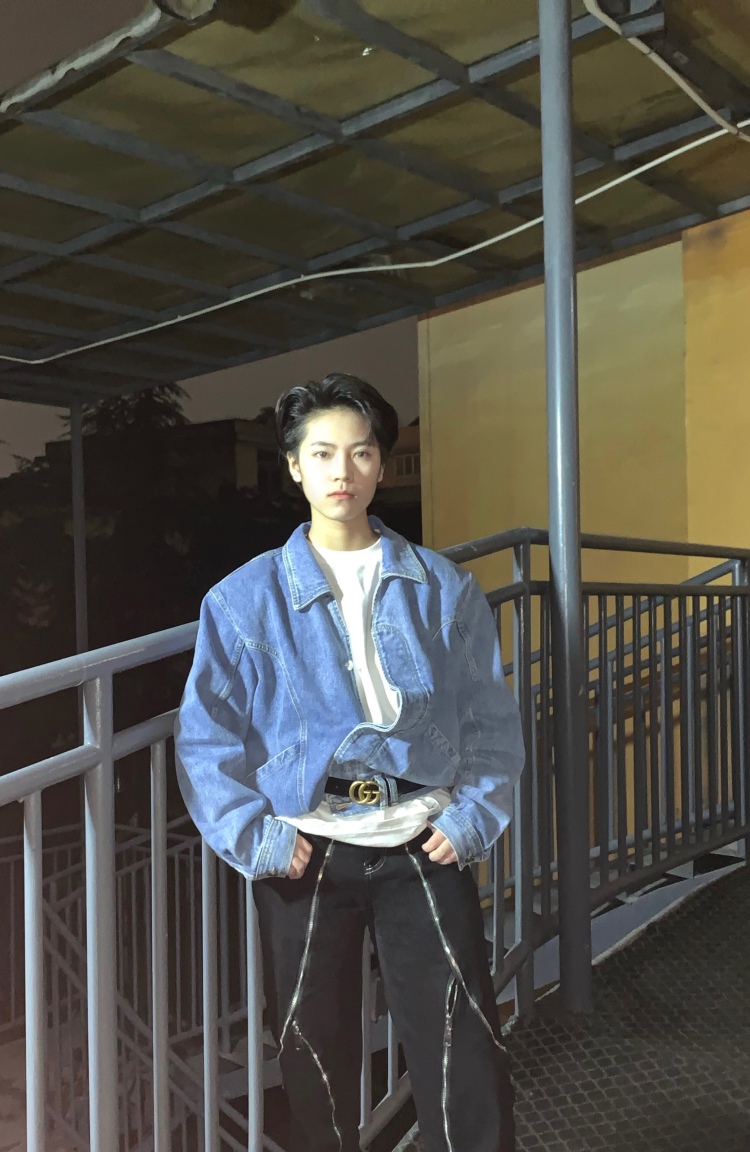 77-重庆市·重庆市·渝中区-抖音 微博 某红薯-身高 165
体重50kg
会钢琴 架子鼓 街舞 职业学生
可接寄拍 推广 免费试用 带货 探店打卡
开箱评测 视频vlog 等