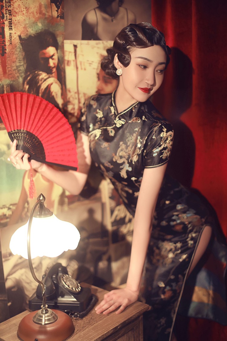 -广东省·深圳市·龙岗区--特长:舞蹈
职业:平面模特,走秀模特
擅长风格:轻熟,知性,优雅,职业,商务