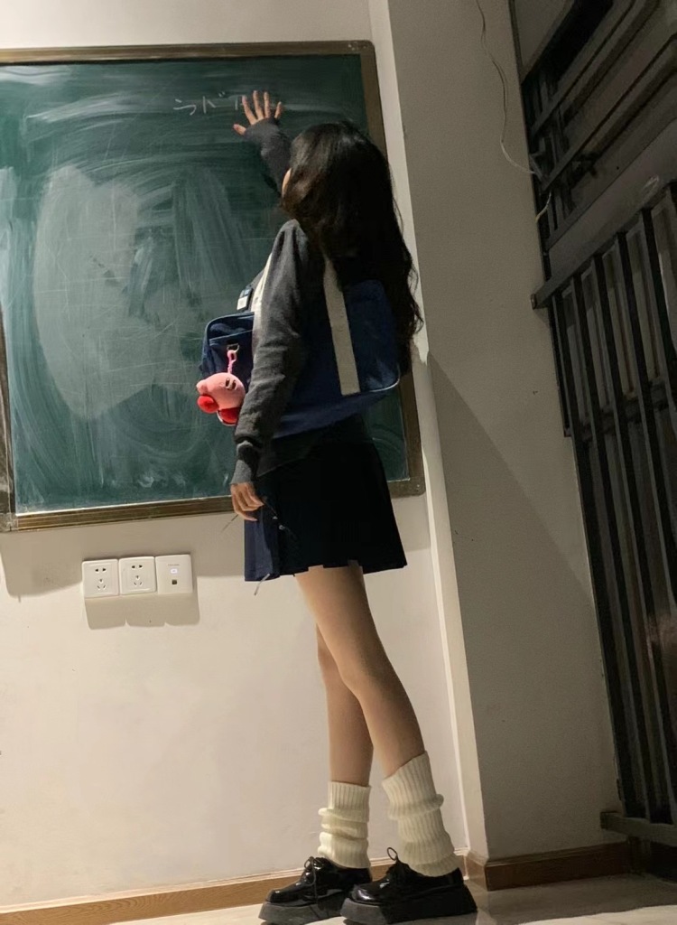 魔法Melody-贵州省·贵阳市·云岩区--大家好!
接寄拍 可长期合作 出照快 质量高 诚信第一 可全身可半身 可细节 可接开箱视频 有寄拍经验!!
身份:网红带货
年龄:19
身高:168CM
体重:44kg
粉丝:4000+