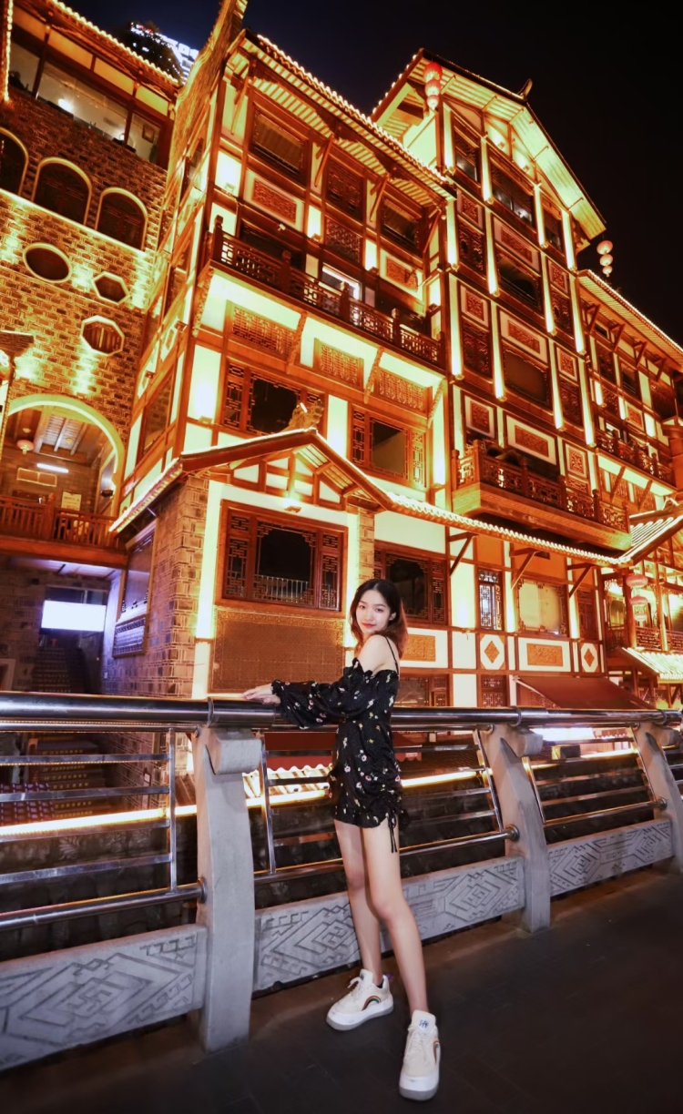 wabi sabi-广东省·惠州市·惠城区--我喜好穿衣打扮,风格可以多变我可以进行买家秀,平面模特兼职,探店打卡的工作,谢谢