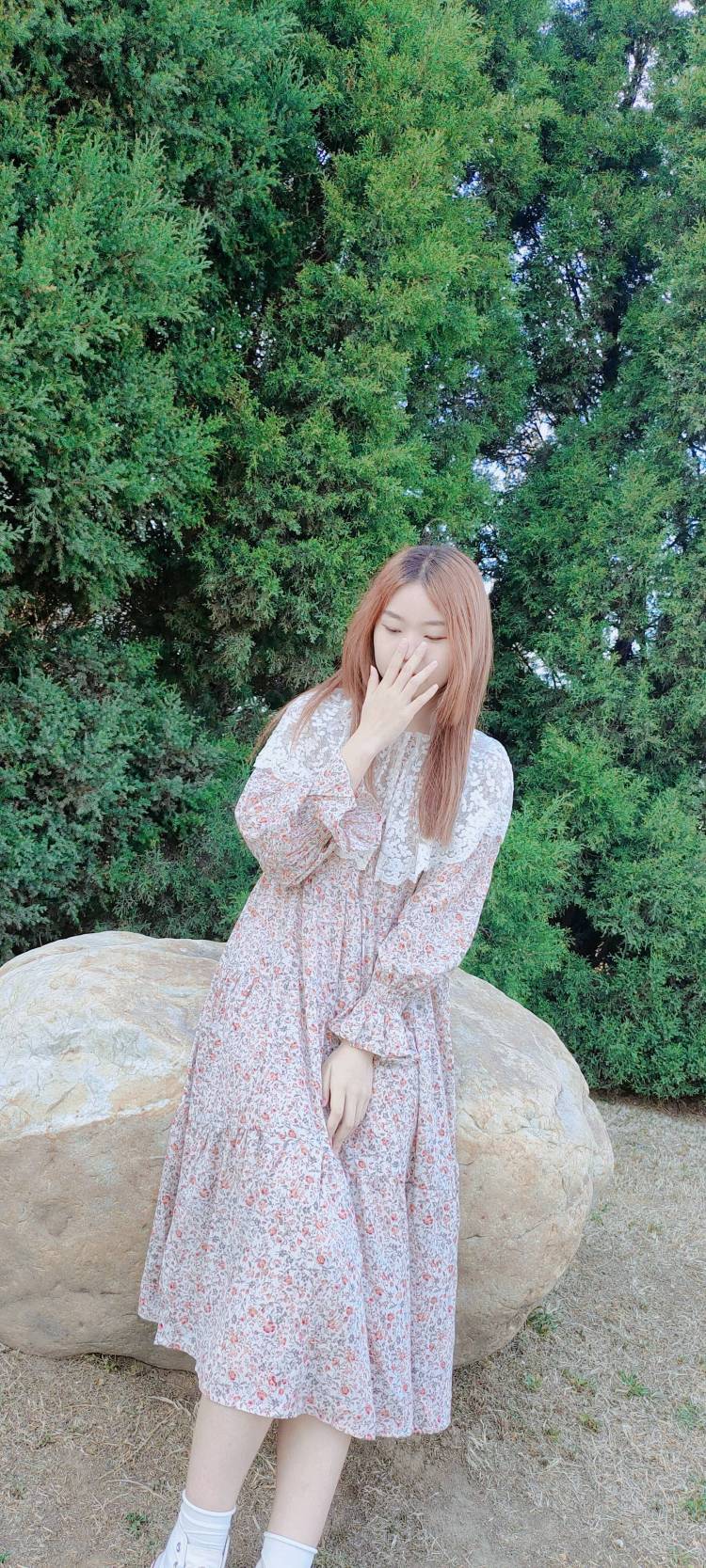 仙女格格巫-辽宁省·锦州市·北镇市-抖音 某红薯 微博-身高一七零 爱好 做饭 拍照 美甲 美瞳 包包      配饰