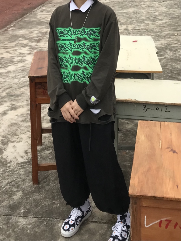 ㅤ711-广西壮族自治区·玉林市·容县-抖音快手-身高165体重100 平时爱打球 喜欢拍照 买家秀 想通过接单拍出更多优秀照片做出优秀作品