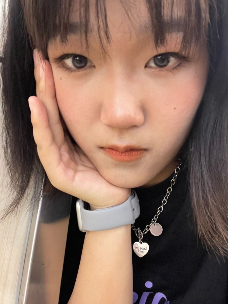 小z-河南省·焦作市·武陟县--会拍照会p图有耳洞  什么风格都可以接受  网拍能力强  寄拍经验丰富
