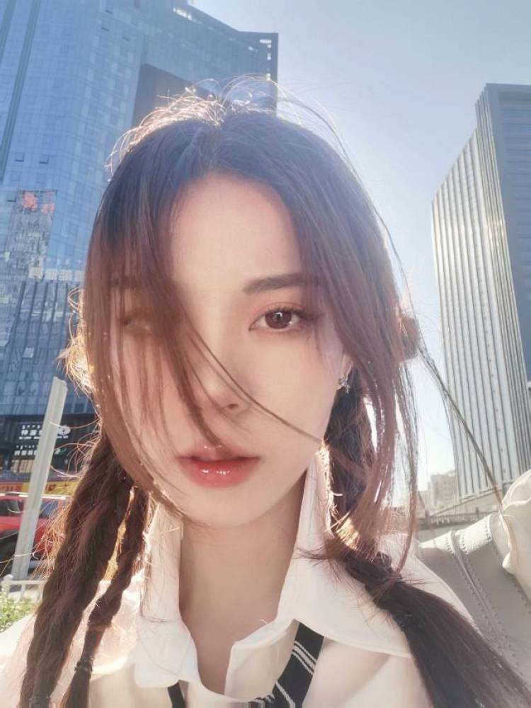 会有猫的-内蒙古自治区·鄂尔多斯市·伊金霍洛旗--160,100斤,喜欢拍照,会p图,可接买家秀,种草带货,开箱测评,免费试用 ,探店打卡,校园推广