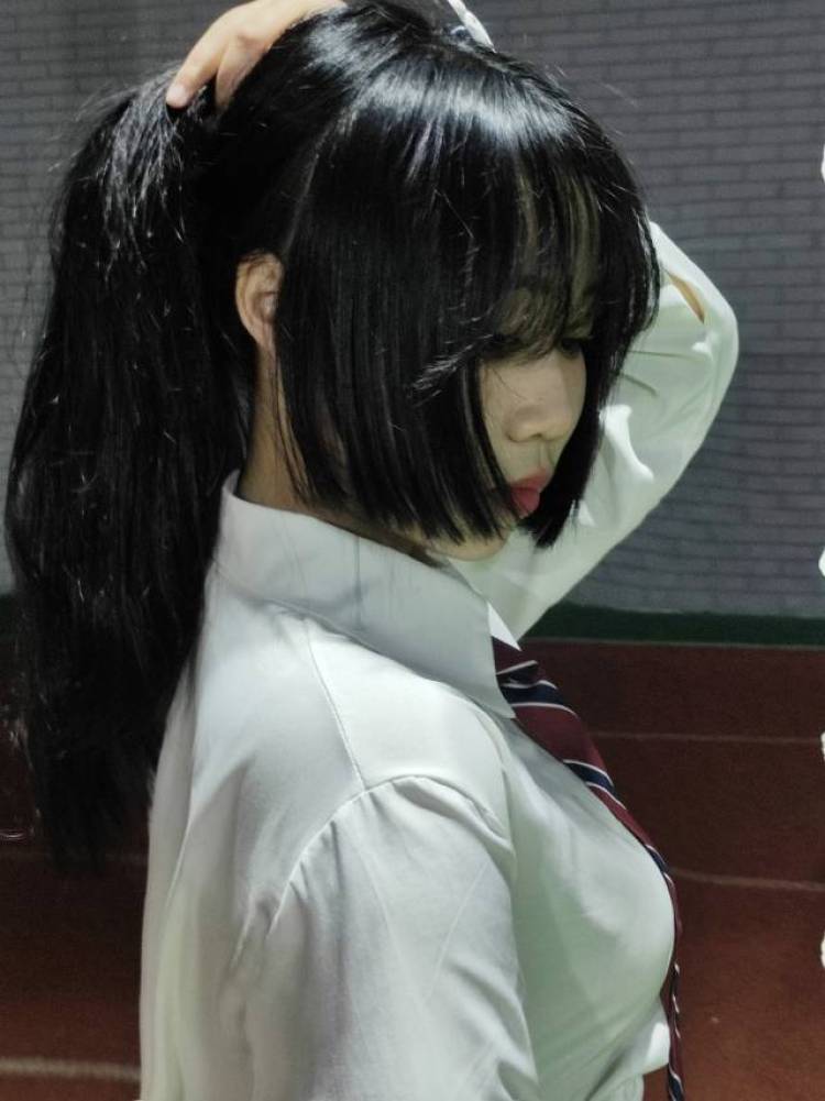 黎吧啦-四川省·南充市·顺庆区--一直很喜欢寄送拍 之前也有接过 会p图 出图超快的 图片清晰 买家秀 开箱种草 都可！jk 常服也没问题哟！！康康孩纸吧！第一次可免费