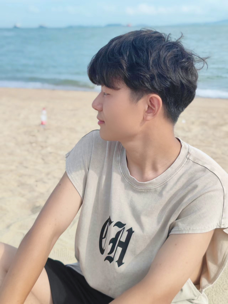 Rachael-福建省·厦门市·海沧区--平常喜欢拍照,喜欢分享美好事物。会拍照,会剪辑,可接寄拍,品牌推广,模特兼职等,衣服帽子,日常生活用品都🉑️。