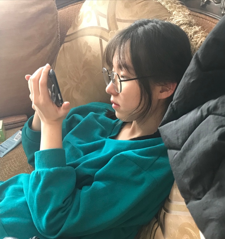 叶絮-山东省·烟台市·莱山区-抖音微博B站某红薯-喜欢拍照 会p图 可以驾驭各种风格
接寄拍，衣服鞋子饰品等等都可以