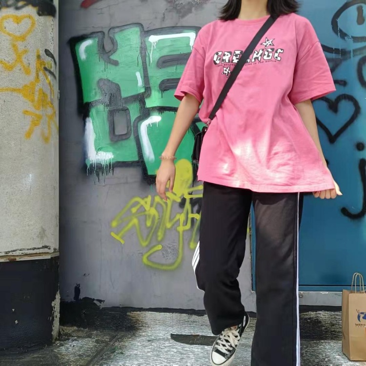 Ds.-河南省·濮阳市·华龙区-抖音-买家秀,任何风格都可以驾驭,擅长找角度完美拍出衣服的优点,想要找寄拍活动