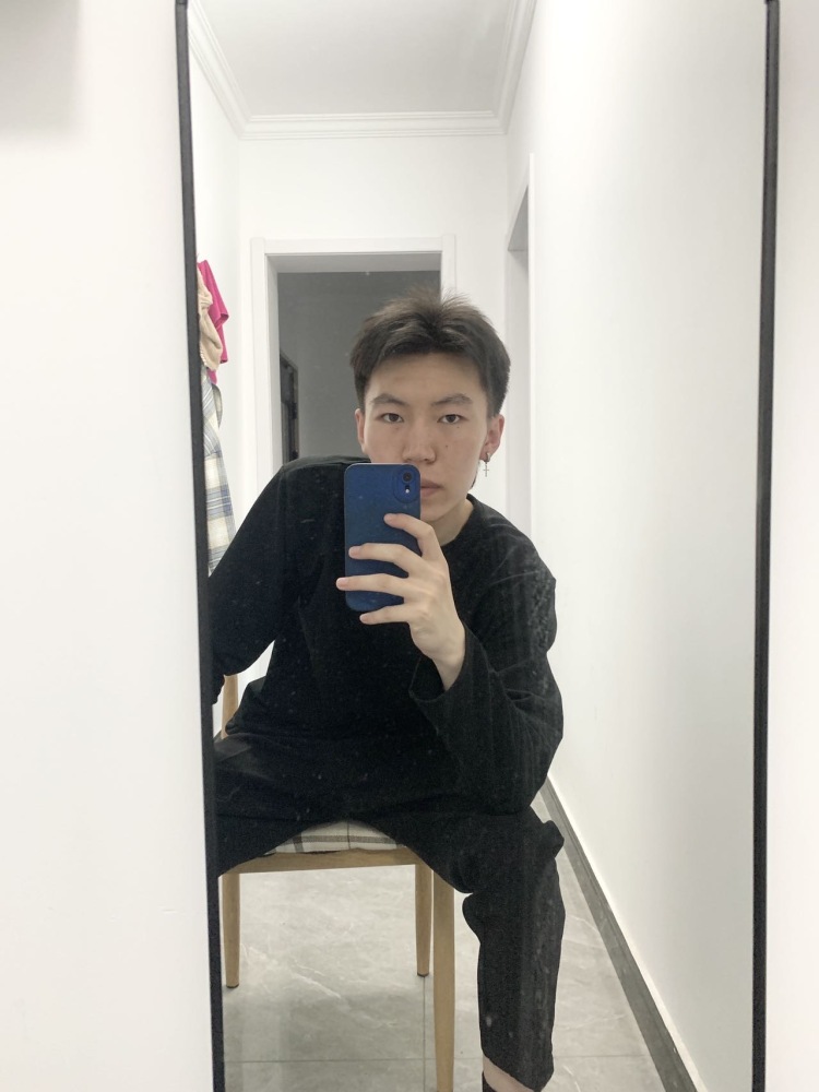 闫六六-浙江省·杭州市·拱墅区-闫六六-学习专业是舞蹈，身材比例很好，可以驾驭多种风格，目前只接买家秀，男女服装都可以接