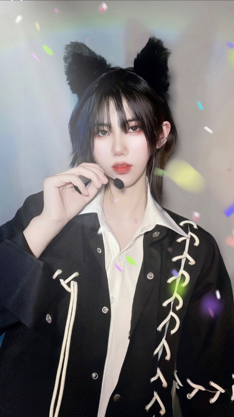 慕凉大人-江苏省·南京市·浦口区-得物,红薯,抖音-买家秀,种草视频,开箱视频,寄拍或者送拍都可以,专业平台博主,有拍摄经验,相机出图