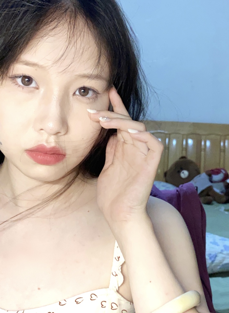 蔡姬大人-四川省·成都市·新都区-抖音,微博,某红薯-接买家秀,会修图,第一次尝试接寄拍,可以和商家一起探讨修改图片,让大家都满意