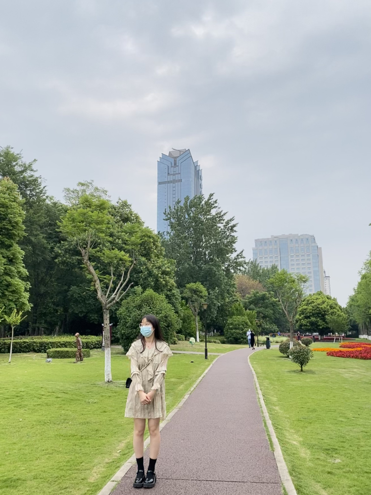 蔡姬大人-四川省·成都市·新都区-抖音,微博,某红薯-接买家秀,会修图,第一次尝试接寄拍,可以和商家一起探讨修改图片,让大家都满意