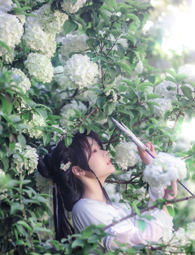 听🍃-浙江省·宁波市·余姚市--可以叫我小满
互勉写真模特一枚,接寄拍,一单100左右,会修图,返图超快!下面是一些写真和日常照~(日常照都是自己拍自己修的,图片是本人!)有拍照经验,很开心可以一起合作呀!