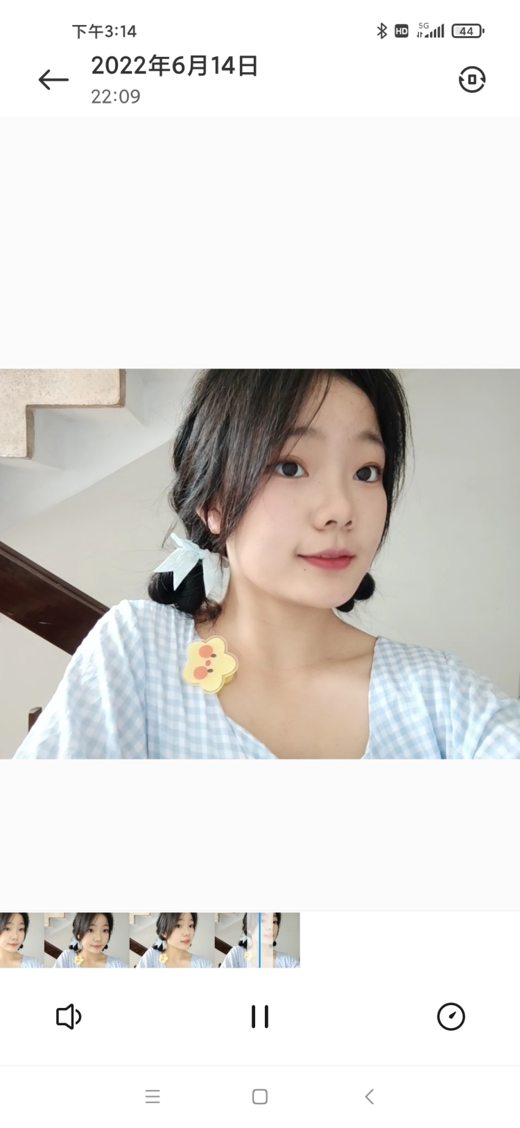 听🍃-浙江省·宁波市·余姚市--可以叫我小满
互勉写真模特一枚,接寄拍,一单100左右,会修图,返图超快!下面是一些写真和日常照~(日常照都是自己拍自己修的,图片是本人!)有拍照经验,很开心可以一起合作呀!